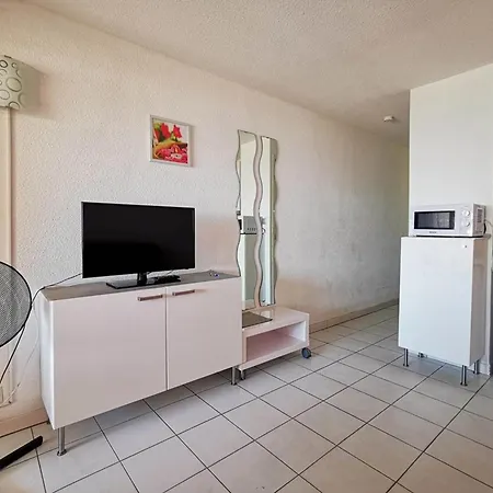 Apartment Face Mer, 4 Pers, Parking Prive, Au Lavandou - Fr-1-803-2 *